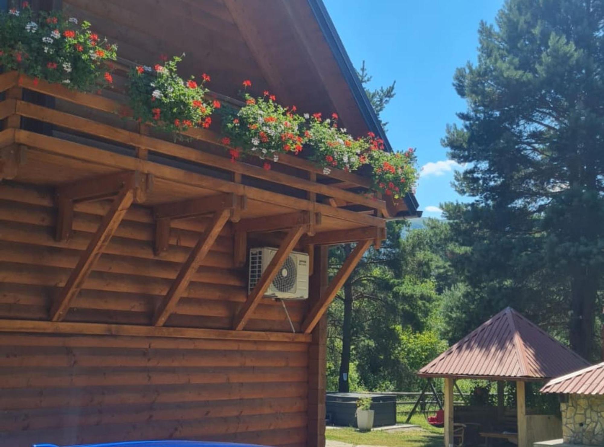 Apartments Plitvice Forest Korenica Ngoại thất bức ảnh