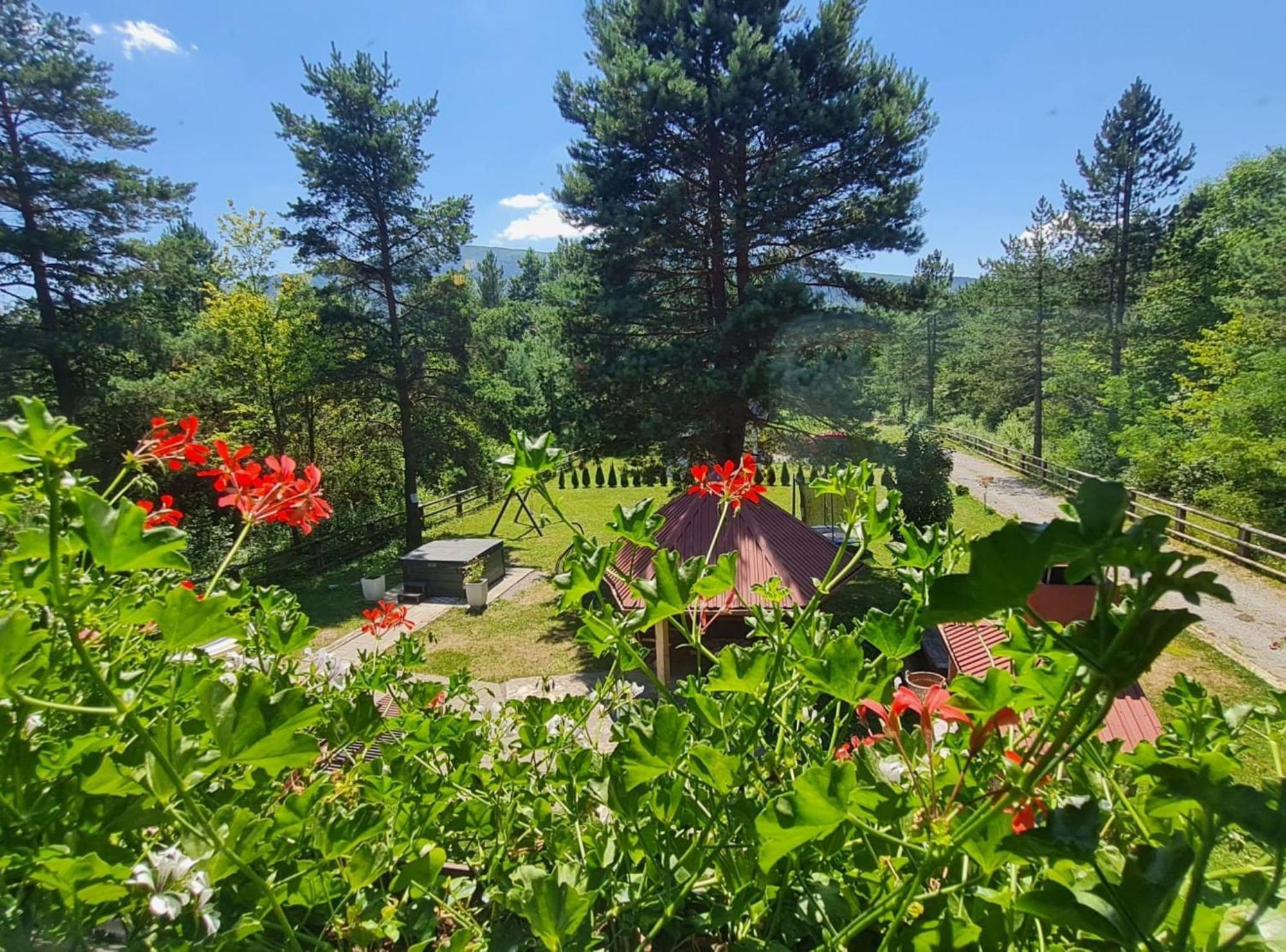 Apartments Plitvice Forest Korenica Ngoại thất bức ảnh